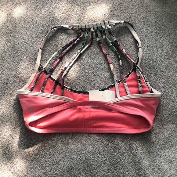 Lululemon sports bra ! - Picture 2 of 2